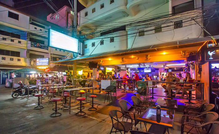 The famous nightlife places in Pattaya - go - go bar Soi LK Metro
