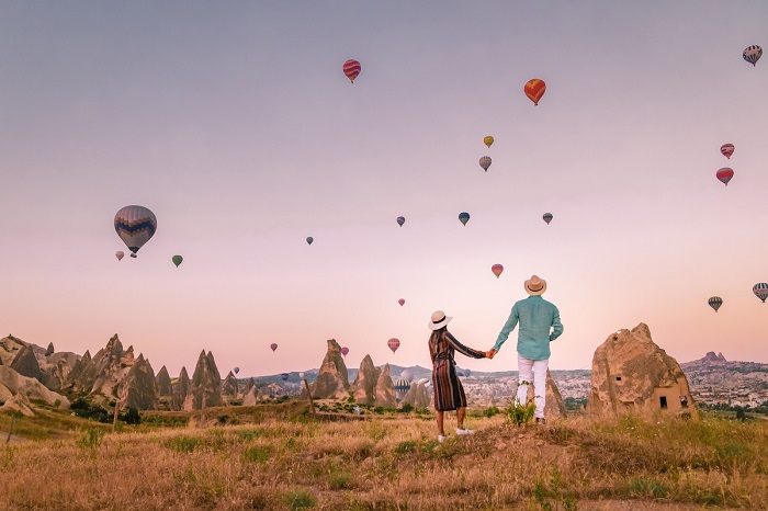 Ngắm kinh khí cầu ở Cappadocia -  Nơi du lịch lãng mạn cho lễ tình nhân