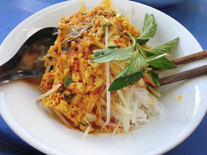 Delicious breakfast restaurants in Phu Quoc - Ut Luom noodle shop