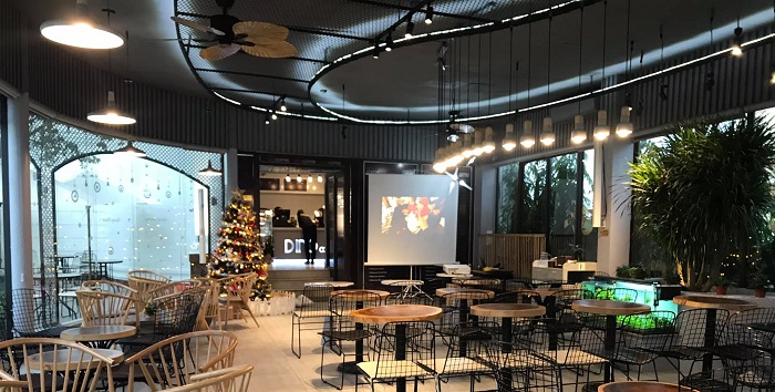 quán cafe trang trí Giáng Sinh ở Thanh Hóa-dino-cofe