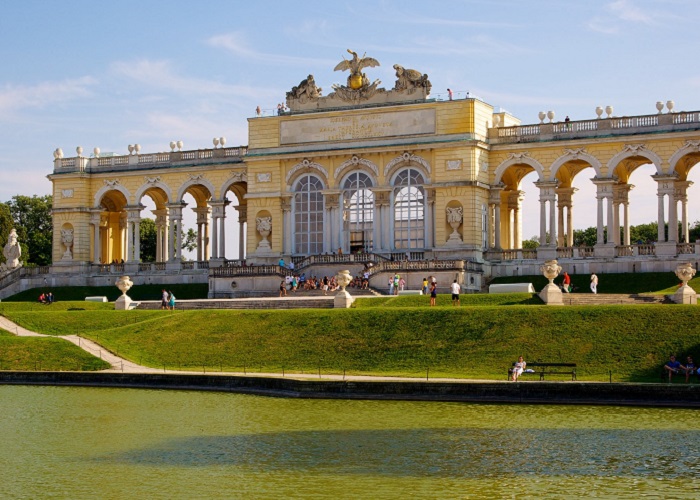 tham quan cung điện Schonbrunn - địa chỉ ở đâu