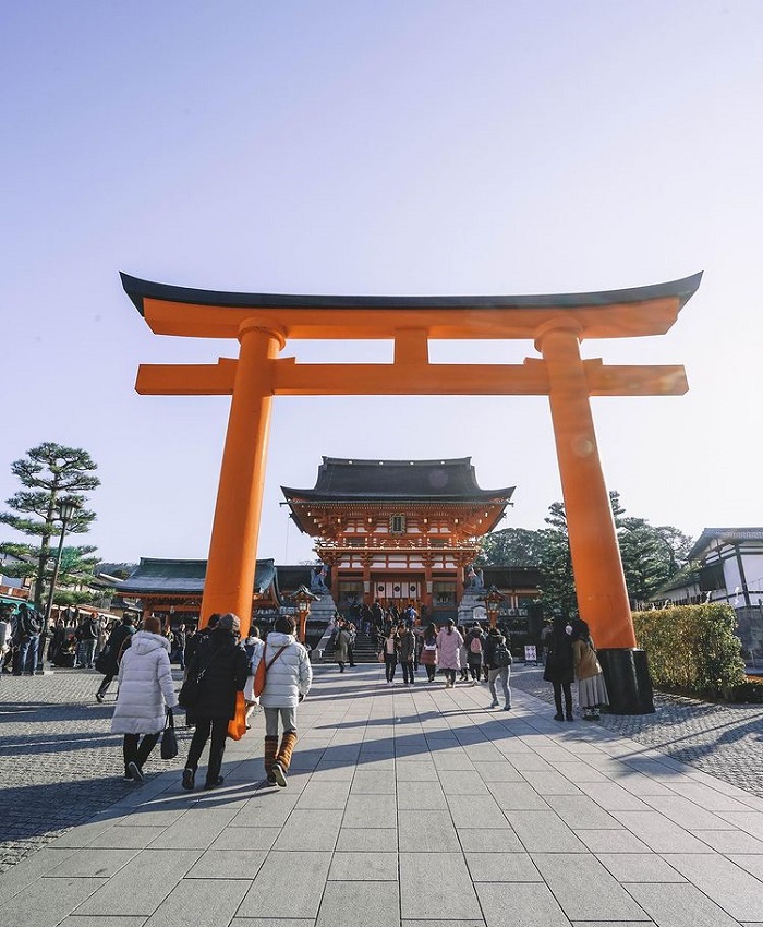 tham quan đền Fushimi Inari - ngôi thần đạo nổi tiếng Kyoto