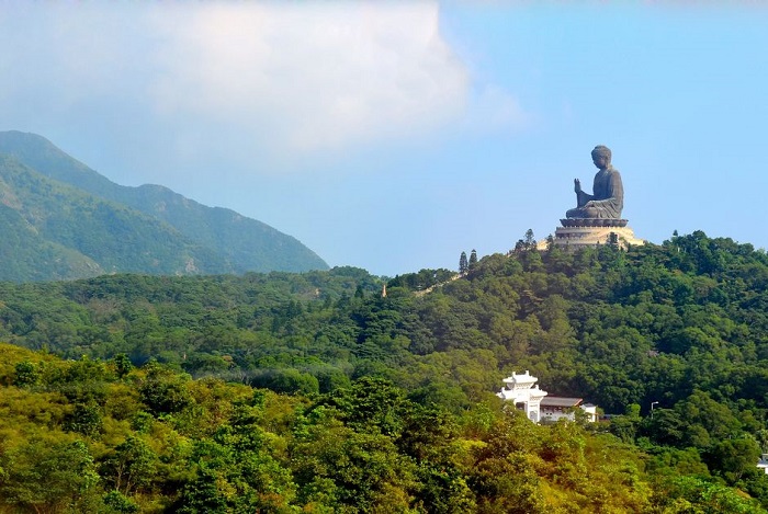 Khám phá bức tượng Phật Thiên Đàn ở Hồng Kông