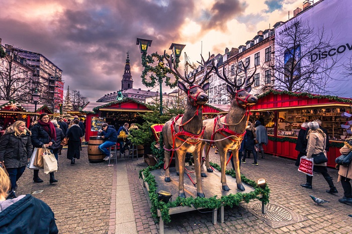 Giáng sinh ở Copenhagen địa điểm đón giáng sinh đẹp nhất Châu Âu