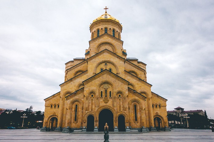 Nhà thờ Trinity @bucketlistly kinh nghiệm du lịch Georgia