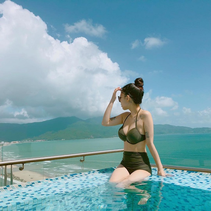 Mandila Beach Hotel - infinity pool in Danang should not be missed 
