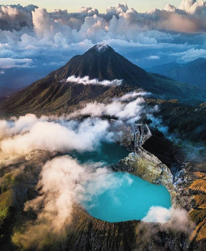 Vẻ đẹp của hồ Kelimutu Indonesia 