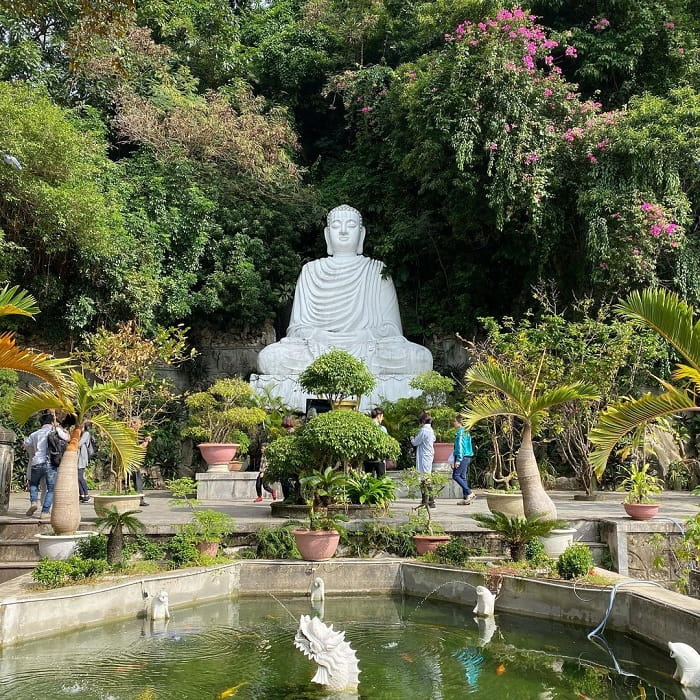Chùa Tam Thai - một trong những ngôi chùa cầu duyên ở Đà Nẵng được yêu thích 