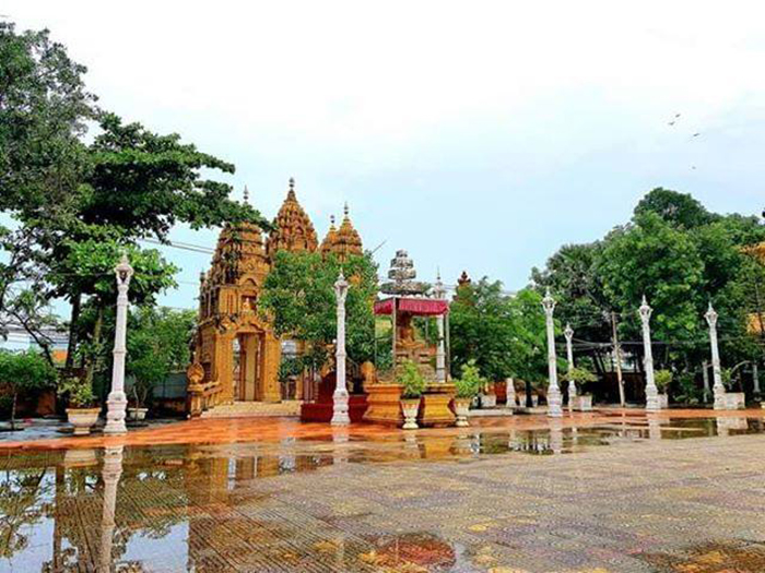 Khmer Temple Xeo Me - Spacious space