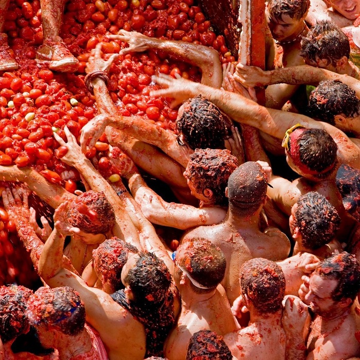La Tomatina là lễ hội trái cây trên thế giới đầy vui nhộn