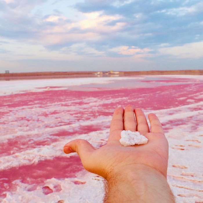 Masazirgol là một trong những hồ nước màu hồng nổi tiếng