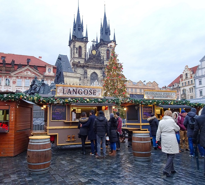 Chợ Giáng sinh ở Prague địa điểm đón giáng sinh đẹp nhất Châu Âu