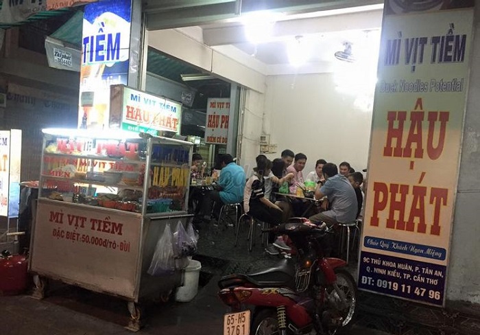 Delicious breakfast restaurants in Can Tho - Hau Phat Noodles