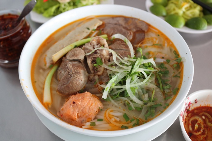 Delicious breakfast restaurants in Can Tho - Huynh Chau beef noodle soup menu