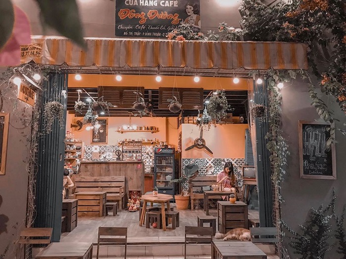 quán cà phê đẹp ở quận 7 - Cửa hàng cà phê Đông Dương