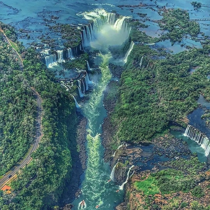Iguazu là thác nước nổi tiếng trên thế giới