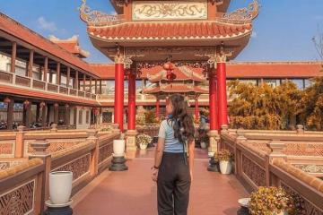Giải lời nguyền cô đơn tại những ngôi chùa cầu duyên ở Đà Nẵng