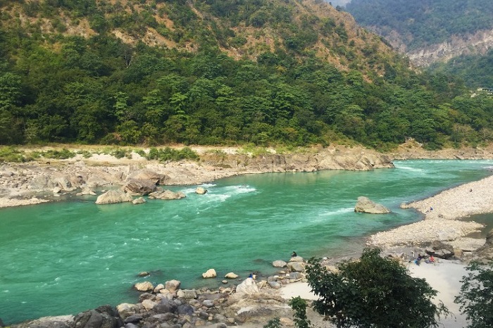 Dòng sông Hằng chảy qua Rishikesh - Kinh nghiệm du lịch Rishikesh