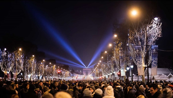 Thủ đô Paris chào đón năm mới -  nơi đón năm mới đầu tiên trên thế giới