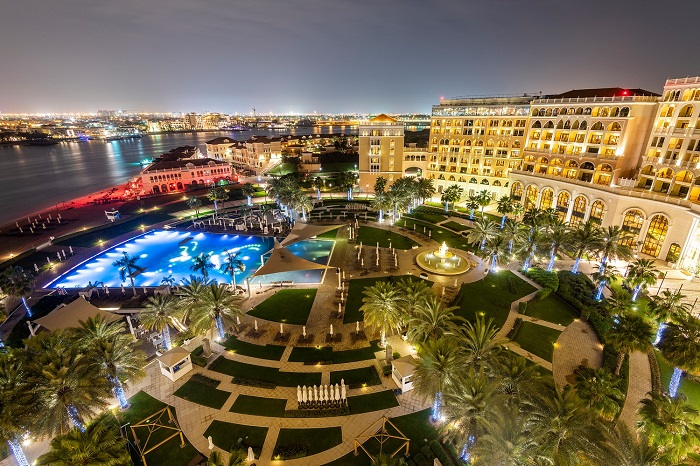 Khách sạn hình bán nguyệt lấy cảm hứng từ Venice - khu nghỉ dưỡng sang trọng ở Abu Dhabi