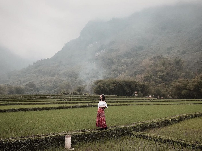 Bản Văn là bản làng đẹp ở Mai Châu với ruộng lúa êm đềm