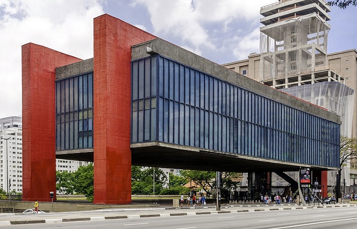 Bảo tàng Nghệ thuật Sao Paulo là tòa nhà nổi tiếng ở Brazil