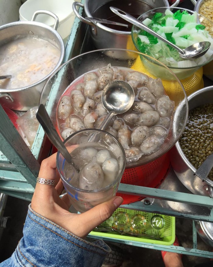 chè bột lọc món ăn mùa mưa ở Huế hấp dẫn 