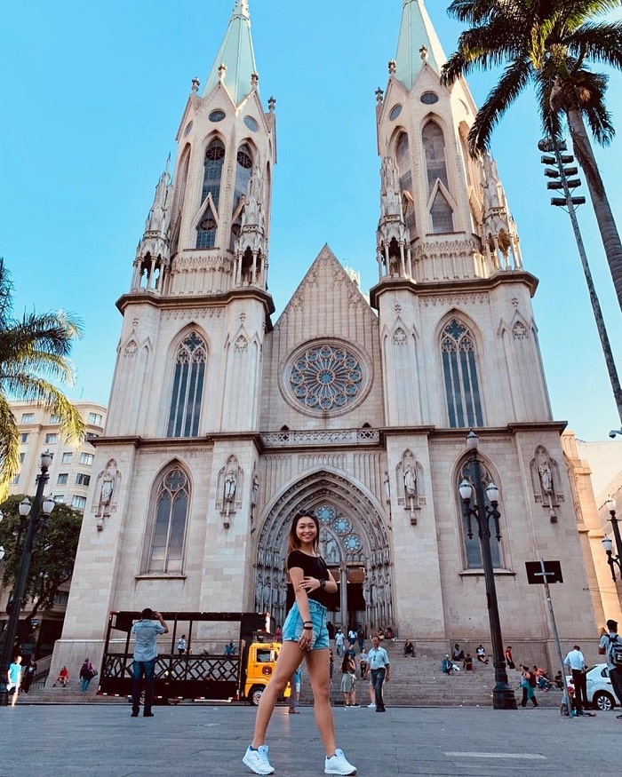 Nhà thờ Sao Paulo là tòa nhà nổi tiếng ở Brazil