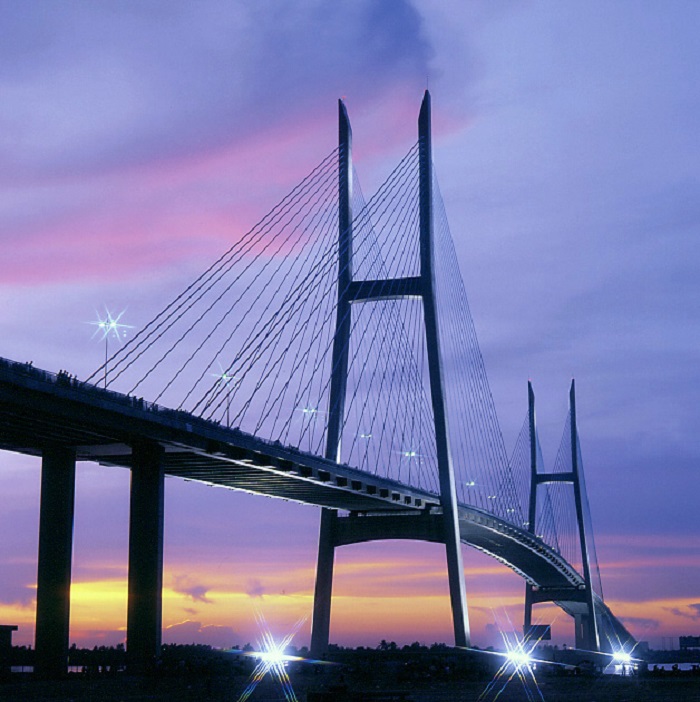 Cầu Mỹ Thuận là một trong những địa điểm tham quan không thể bỏ lỡ trong chuyến du lịch Cái Bè Tiền Giang