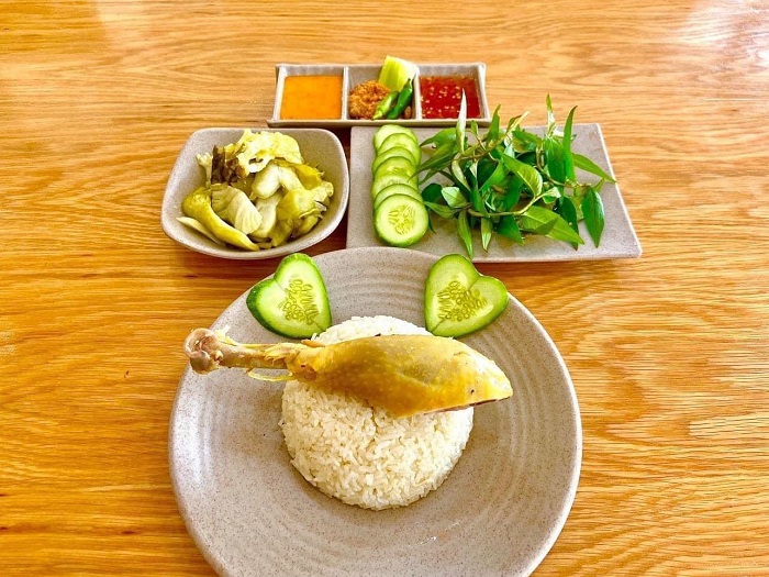 Quán cơm gà Phan Rang ngon ở Ninh Thuận - Cơm Gà Chú Ngộ