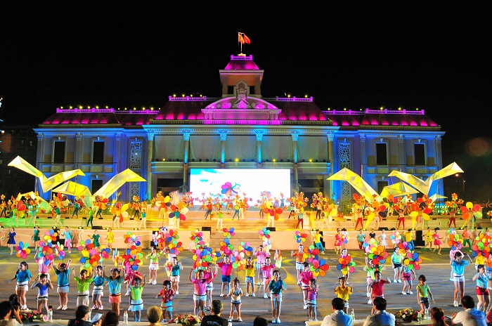 Festival biển Nha Trang là festival nổi tiếng Việt Nam được tổ chức với nhiều chủ đề khác nhau
