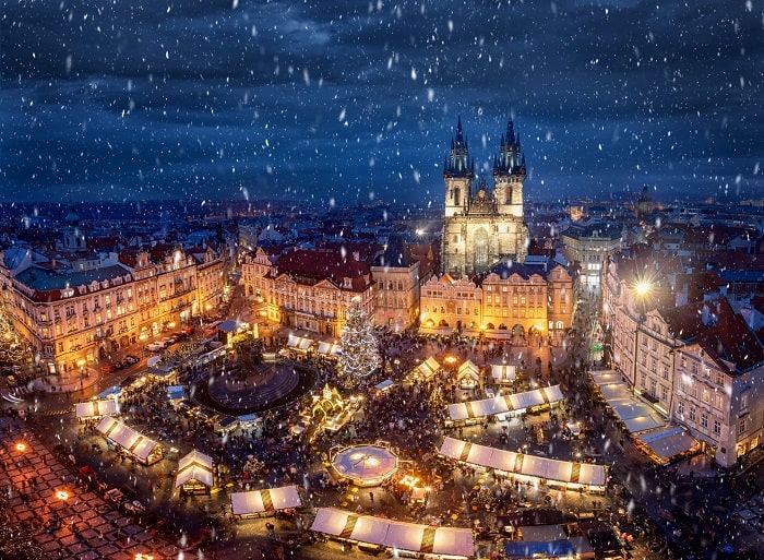 Quảng trường Phố cổ trong dịp Giáng sinh ở Praha 