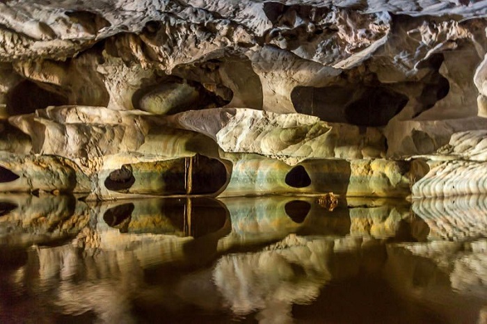 Chiêm ngưỡng cảnh đẹp hang động Moso