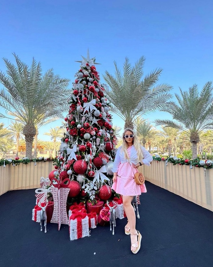 Cây Noel ở Jumeirah Al Qasr - địa điểm đón Giáng sinh ở Dubai