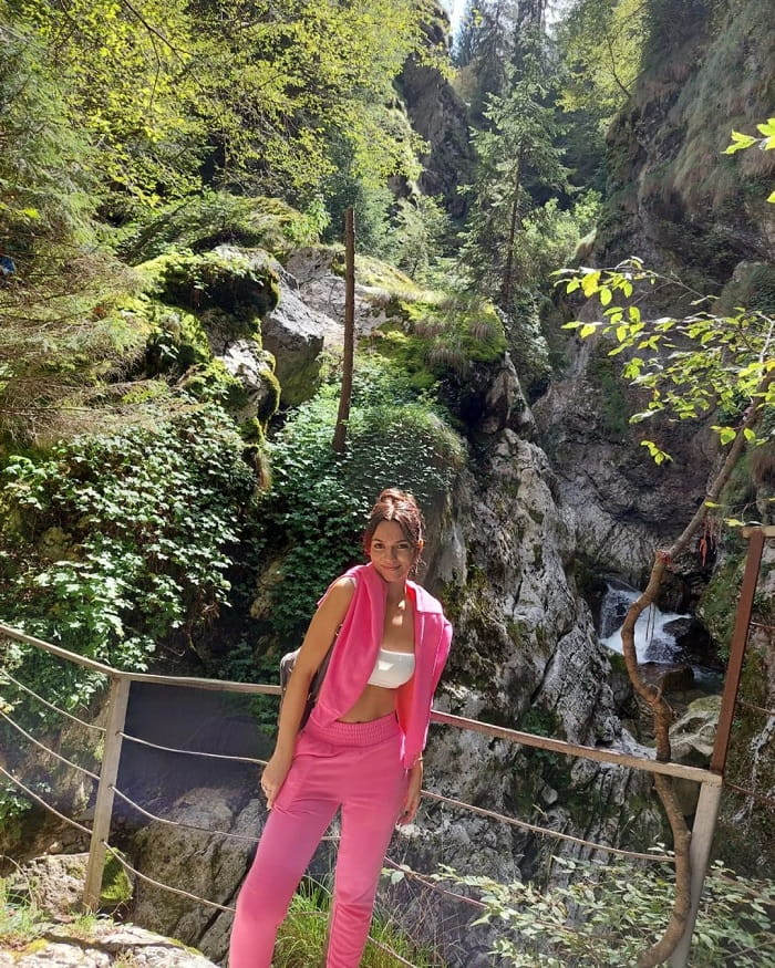 Sống ảo tại hang động ở hẻm núi Trigrad