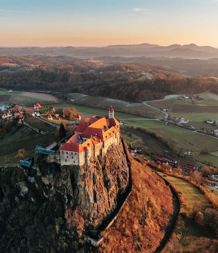 Vị trí của lâu đài Riegersburg Áo