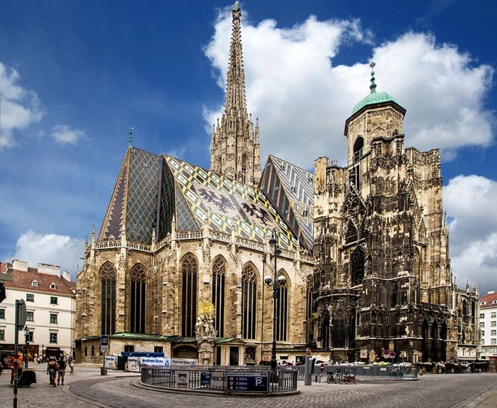 Nhà thờ St. Stephen là công trình ấn tượng của Áo