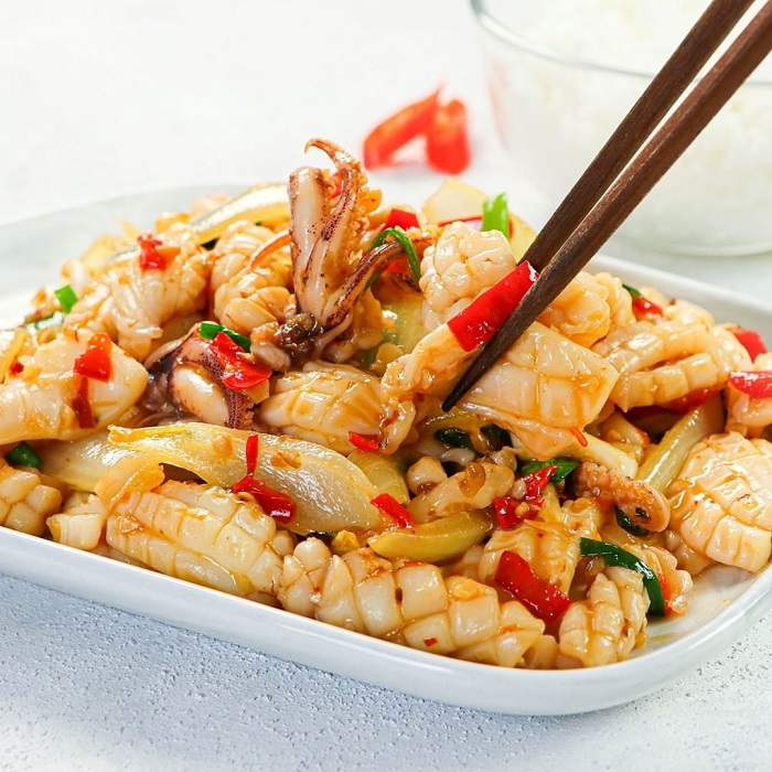 Mực xào sa tếà một trong những món ăn cay nhất Việt Nam thơm ngon 