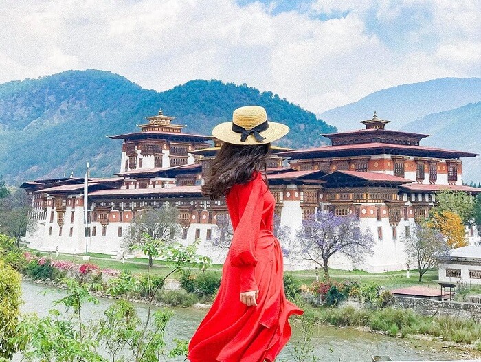 Punakha Dzong là điểm tham quan gần sông Mo Chhu Bhutan 