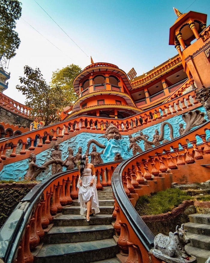 Cầu thang xoắn ốc ở hang Gupteshwor Mahadev Nepal
