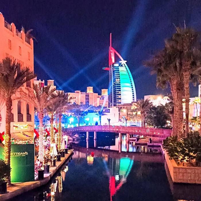 Khu vực nhộn nhịp nhất ở Dubai - địa điểm đón Giáng sinh ở Dubai
