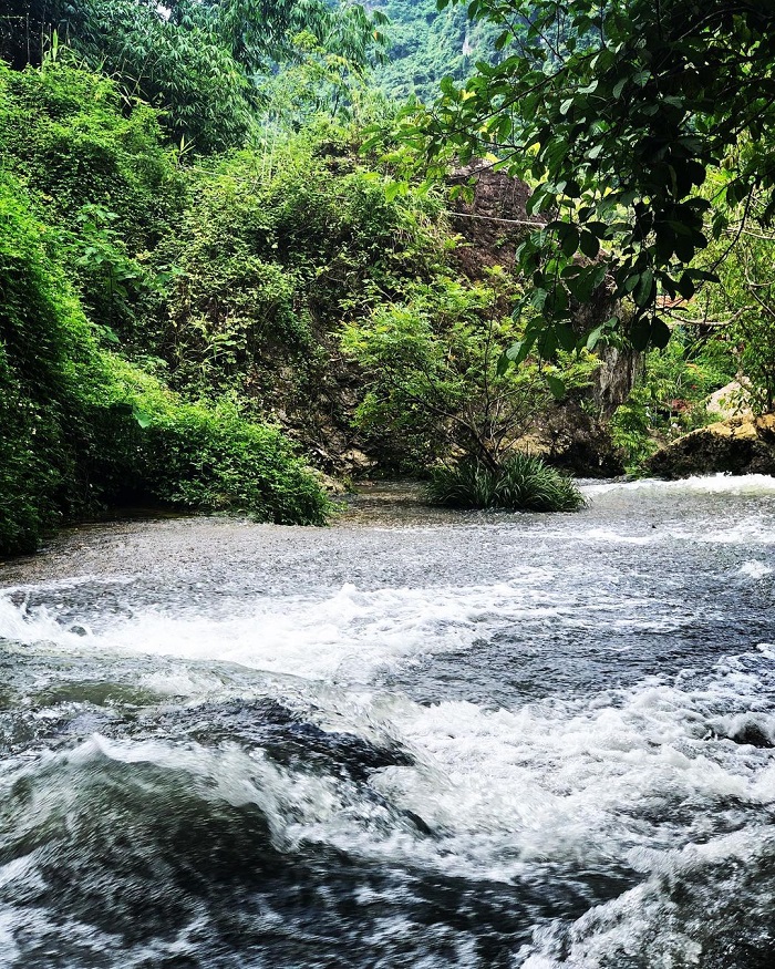 Thác Đăng Mò là thác nước đẹp ở Lạng Sơn phù hợp khám phá mùa hè