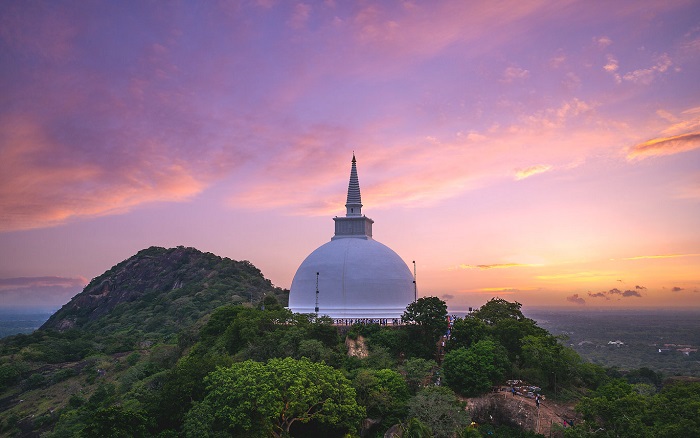 Anuradhapura là một địa điểm du lịch Sri Lanka