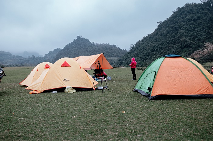 Thung lũng Nà Lùng là địa điểm đẹp để cắm trại 