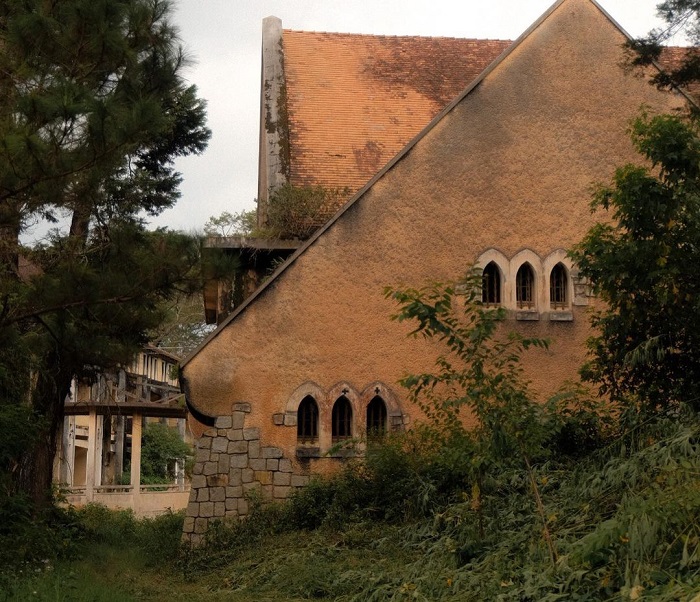 Tu viện dòng Franciscaines - Tu viện đẹp ở Việt Nam sẽ trùng tu lại trong tương lai