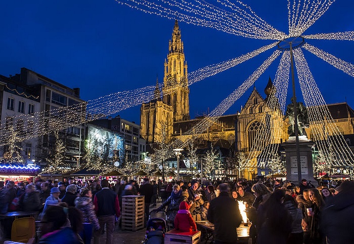 Khu chợ Giáng sinh Antwerp là 1 trong những khu chợ Giáng sinh ở Bỉ nổi tiếng