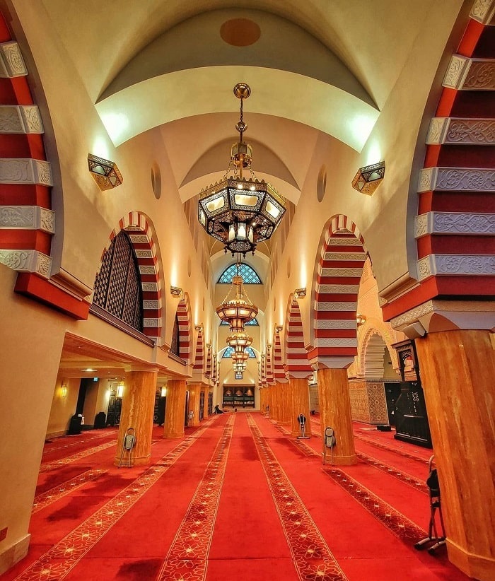 Vẻ đẹp bên trong nhà thờ Hồi giáo Ash Shaliheen Brunei