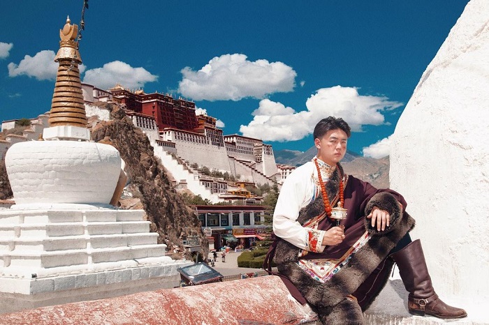 Sống ảo ở cung điện Polata Tây Tạng