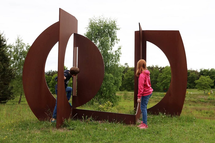 Công viên điêu khắc Skulpturpark - du lịch Billund
