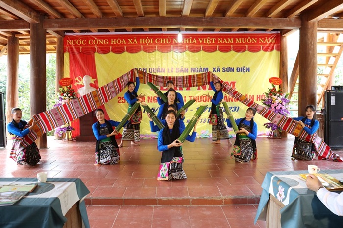 Ngam Quan Son village - cultural exchange